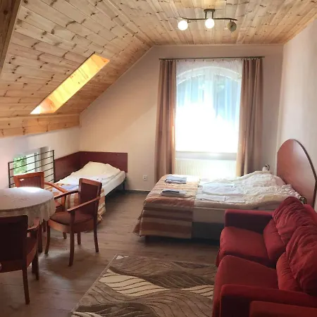 Gosciniec Twoje Mazury Nad Jeziorem Sniardwy Tuz Obok Plazy Oda ve Kahvaltı 4*