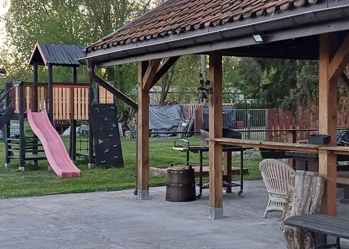 Gosciniec Twoje Mazury Nad Jeziorem Sniardwy Tuz Obok Plazy Bed & Breakfast 4*